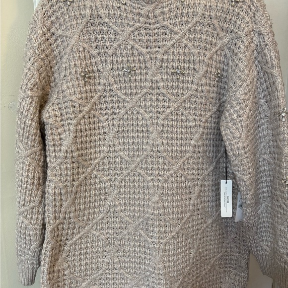 Express Textured Knit Sweater in Light Gray - Picture 7 of 7